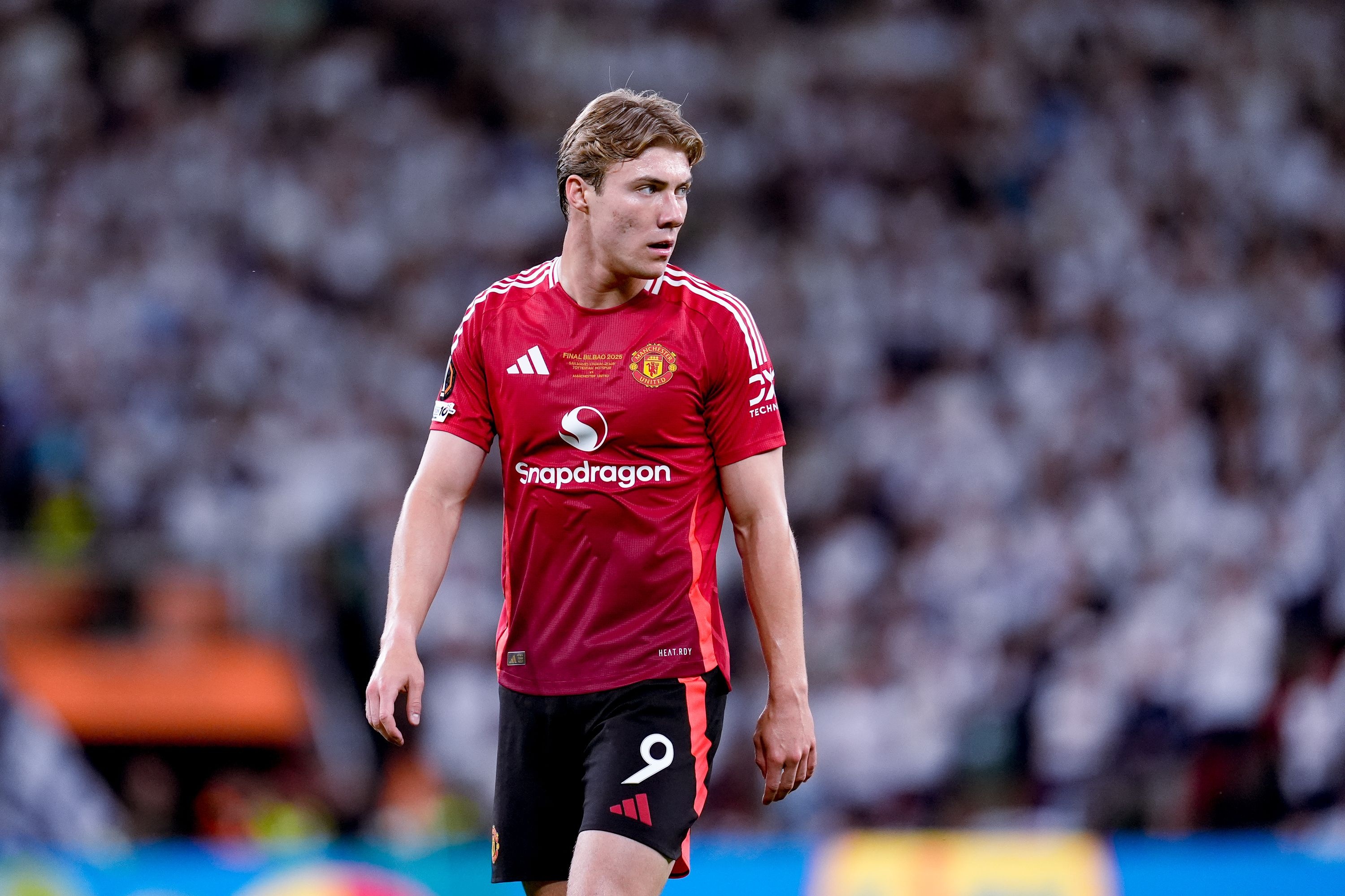 华体会赛事-罗体：霍伊伦想永久转会&amp;年薪要650万欧，那不勒斯备选是多夫比克