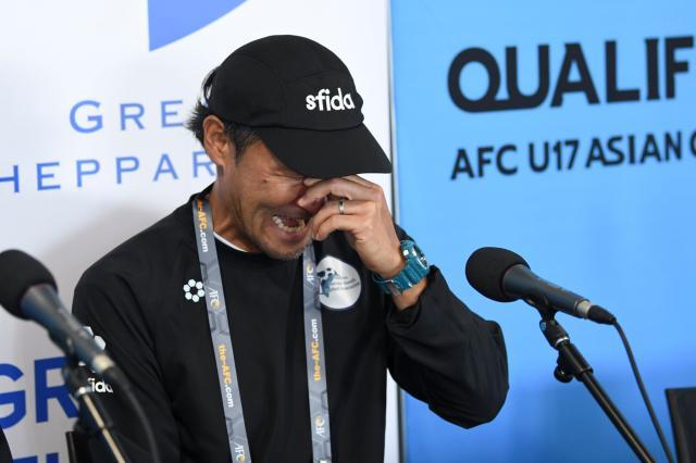 hth-北马里亚纳主帅泪洒发布会 为外界误解感到委屈