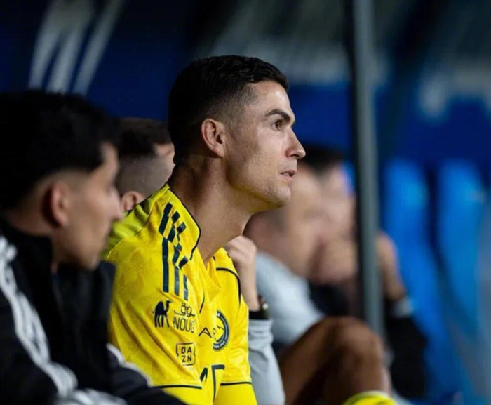 hth-C罗伤情待X光结果，缺席训练备战尼姆|克里斯蒂亚诺·罗纳尔多|利雅得|沙特|葡萄牙足球队|U21_新浪体育_新浪新闻